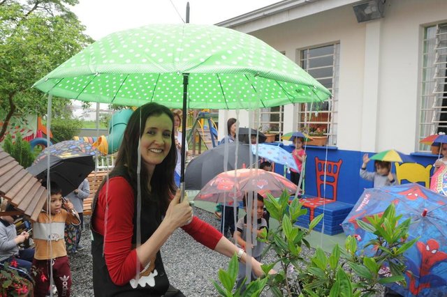 JOINVILLE,SC,BRASIL,16-10-2018.11ª Edição Prêmio Professores do Brasil,Luciana Bossy Demtrio,projetos Filhos da Chuva,C.E.I Alzelier Terezinha Gonçalves Pacheco,rua Inambú,bairro Costa e Silva.(Foto:Salmo Duarte/A Notícia) JOINVILLE,SC,BRASIL,16-10-2018.11ª Edição Prêmio Professores do Brasil,Luciana Bossy Demtrio,projetos Filhos da Chuva,C.E.I Alzelier Terezinha Gonçalves Pacheco,rua Inambú,bairro Costa e Silva.(Foto:Salmo Duarte/A Notícia)