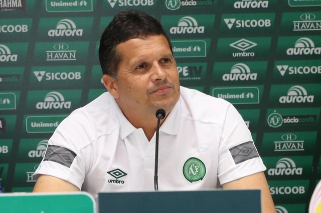 Claudinei Oliveira , Chapecoense Claudinei Oliveira , Chapecoense