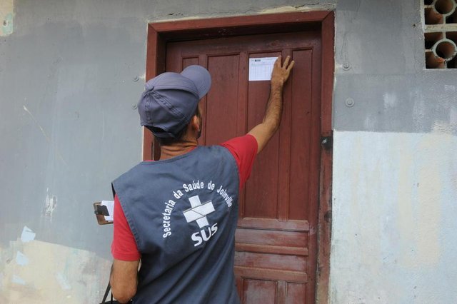 JOINVILLE,SC,BRASIL,22-10-2018.Prevenção para combater o foco de mosquito da Dengue em Joinville.(Foto:Salmo Duarte/A Notícia) JOINVILLE,SC,BRASIL,22-10-2018.Prevenção para combater o foco de mosquito da Dengue em Joinville.(Foto:Salmo Duarte/A Notícia)