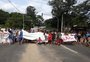 Pelo segundo dia consecutivo, moradores de Porto Alegre fazem protesto contra morte da menina Eduarda