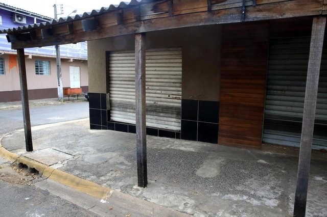 GRAVATAÍ - RS-BR - 23.10.2018Um ano do atentado com mortes em Gravataí, no bairro Morada do Vale II.Ainda tem marcas dos tiros nas paredes aonde aocnteceu os disparos.FOTÓGRAFO: TADEU VILANI AGÊNCIARBS - Editoria de Notícias GRAVATAÍ - RS-BR - 23.10.2018Um ano do atentado com mortes em Gravataí, no bairro Morada do Vale II.Ainda tem marcas dos tiros nas paredes aonde aocnteceu os disparos.FOTÓGRAFO: TADEU VILANI AGÊNCIARBS - Editoria de Notícias