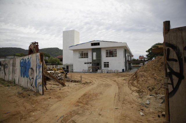 Florianopolis, SC, Brasil, 23.10.2018: Creches de Florianopolis que deveriam estar prontas estão ainda em obras. (Foto: Diorgenes Pandini/Diario Catarinense) Florianopolis, SC, Brasil, 23.10.2018: Creches de Florianopolis que deveriam estar prontas estão ainda em obras. (Foto: Diorgenes Pandini/Diario Catarinense)