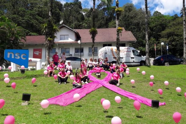 rádio globo promoveu evento do outubro rosa, a caminhada do bem, com subida ao mirante de joinville rádio globo promoveu evento do outubro rosa, a caminhada do bem, com subida ao mirante de joinville