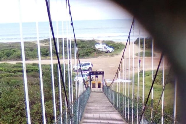 ponte pensil de barra velha foi o local onde foi encontrada a vítima de homicídio, uma menina adolescente ponte pensil de barra velha foi o local onde foi encontrada a vítima de homicídio, uma menina adolescente