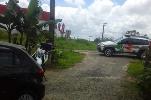 Homem é morto durante ação da PM em Araquari Homem é morto durante ação da PM em Araquari