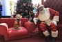 Cãozinho paraplégico estreia fotos de pets com Papai Noel em shopping de Porto Alegre