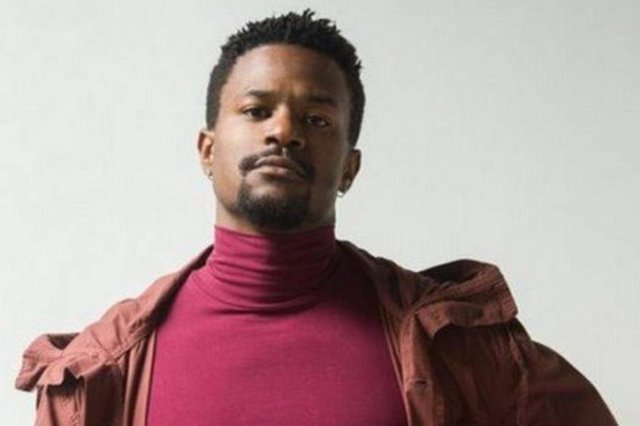Menelau (David Junior) vai virar modelo em O Tempo Não Para Menelau (David Junior) vai virar modelo em O Tempo Não Para