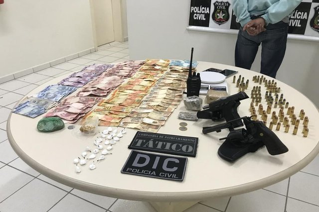 JOINVILLE, SANTA CATARINA, BRASIL (14/11/2018): Polícia prende suspeitos de integrar facção criminosa, roubar casas e amarrar vítimas em Joinville. Operação da DIC JOINVILLE, SANTA CATARINA, BRASIL (14/11/2018): Polícia prende suspeitos de integrar facção criminosa, roubar casas e amarrar vítimas em Joinville. Operação da DIC