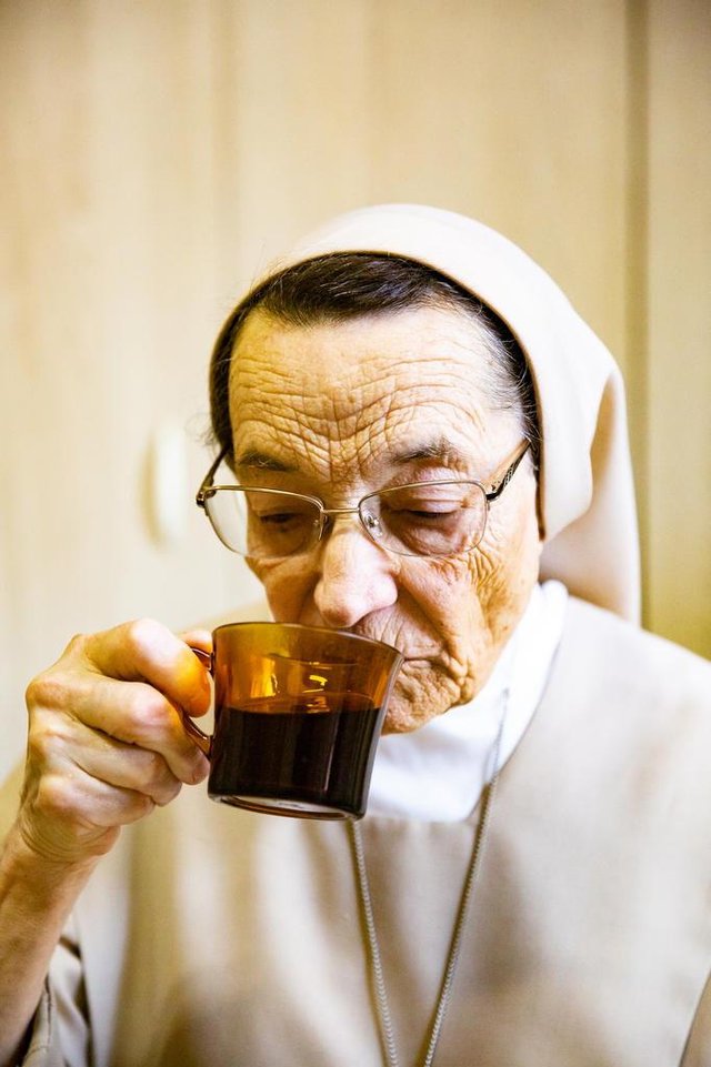 FLORIANOPOLIS, SC, BRASIL, 14.11.2018: A Irmã Ilda Miranda de Almeida comemora 60 anos de vida dedicada a missão de levar fé na congregação Carmelita (Foto: Diorgenes Pandini/Diario Catarinense)Indexador: Diorgenes Pandini FLORIANOPOLIS, SC, BRASIL, 14.11.2018: A Irmã Ilda Miranda de Almeida comemora 60 anos de vida dedicada a missão de levar fé na congregação Carmelita (Foto: Diorgenes Pandini/Diario Catarinense)Indexador: Diorgenes Pandini