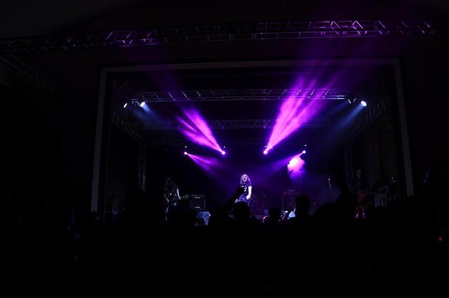 primeiro vocalista do ac/dc, dave evans fez show em Joinville na noite de quarta-feira, 14 de novembro, no teatro da liga primeiro vocalista do ac/dc, dave evans fez show em Joinville na noite de quarta-feira, 14 de novembro, no teatro da liga