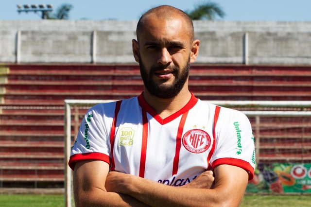 Copa Santa Catarina 2018, Treino Hercilio LuzSC - Tubarão - 15/11/2018 - Copa Santa Catarina 2018, Treino Hercílio Luz - Técnico Edson Vieira do Hercílio Luz comanda estádio Anibal Costa em Tubarão. Foto: Guilherme Hahn/EspecialLocal: TubarãoIndexador: Guilherme HahnFotógrafo: Fotojornalista Copa Santa Catarina 2018, Treino Hercilio LuzSC - Tubarão - 15/11/2018 - Copa Santa Catarina 2018, Treino Hercílio Luz - Técnico Edson Vieira do Hercílio Luz comanda estádio Anibal Costa em Tubarão. Foto: Guilherme Hahn/EspecialLocal: TubarãoIndexador: Guilherme HahnFotógrafo: Fotojornalista
