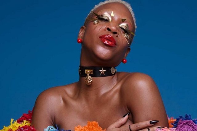 Karol Conka lança o álbum Ambulante, o segundo de sua carreira Karol Conka lança o álbum Ambulante, o segundo de sua carreira