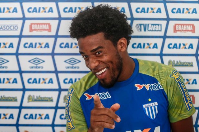 FLORIANÓPOLIS, SC, BRASIL - 22/11/2018Coletiva de imprensa com o zagueiro Betão do AvaíIndexador: EMERSON SOUZA FLORIANÓPOLIS, SC, BRASIL - 22/11/2018Coletiva de imprensa com o zagueiro Betão do AvaíIndexador: EMERSON SOUZA