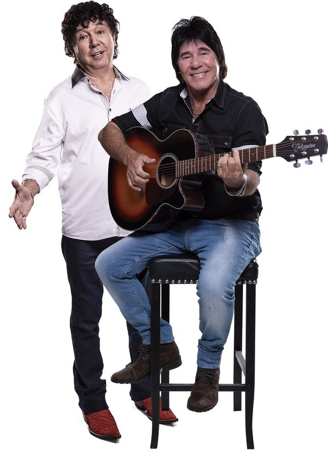 Dupla sertaneja Teodoro e Sampaio. Dupla sertaneja Teodoro e Sampaio.