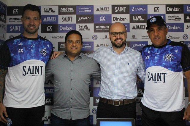 Silas, treinador, técnico, Tubarão, Peixe Silas, treinador, técnico, Tubarão, Peixe