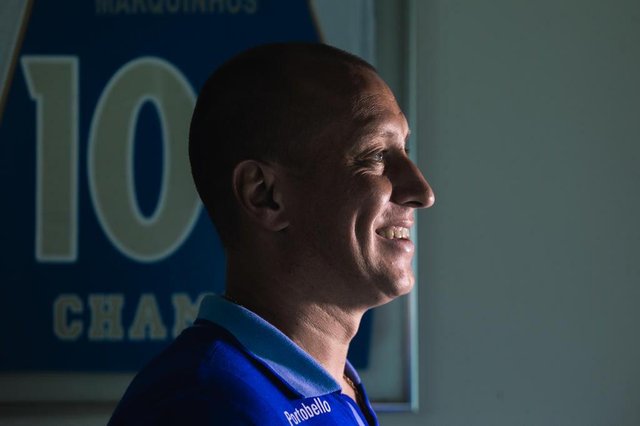 BIGUAÇU, SC, BRASIL - 30/11/2018Marcos Vicente dos Santos, o Marquinhos, atacante ídolo do Avaí BIGUAÇU, SC, BRASIL - 30/11/2018Marcos Vicente dos Santos, o Marquinhos, atacante ídolo do Avaí