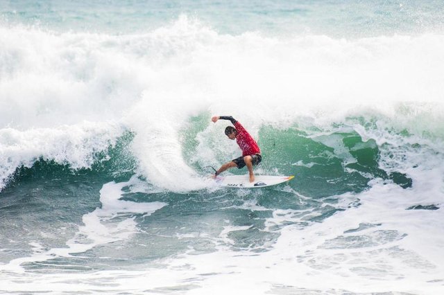 Manezinho Mateus Herdy é campeão mundial de surfe PRO JR Manezinho Mateus Herdy é campeão mundial de surfe PRO JR