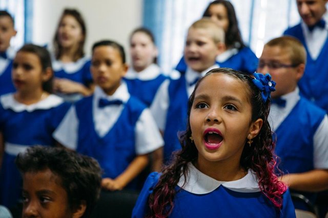  Viamão, RS, BRASIL, 03/12/2018 : Coral inclusivo da Escola Jardim Outeiral de Viamão precisa de mais espaço. (Omar Freitas/Agência RBS)