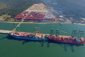 Porto Itapoá / Divulgação Porto Itapoá / Divulgação