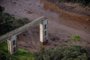  Rescuers work in the search for victims after the collapse of a dam, which belonged to Brazil's giant mining company Vale, near the town of Brumadinho in southeastern Brazil, on January 25, 2019. - A dam collapse in southeast Brazil unleashed a torrent of mud on a riverside town and surrounding farmland Friday, destroying houses, leaving 200 people missing and raising fears of a number of deaths, according to officials. (Photo by Douglas Magno / AFP)Editoria: DISLocal: BrumadinhoIndexador: DOUGLAS MAGNOSecao: accident (general)Fonte: AFPFotógrafo: STR