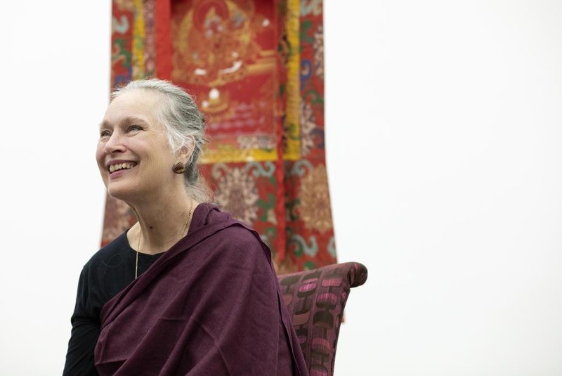 A monja budista Lama Tsering irá minsitrar palestra em Caxias do Sul neste domingo, na UCS. Ela concedeu entrevista ao Pioneiro. 