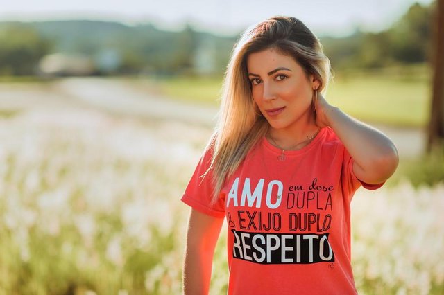 Marianita Ortaça lança grife de T-shirts