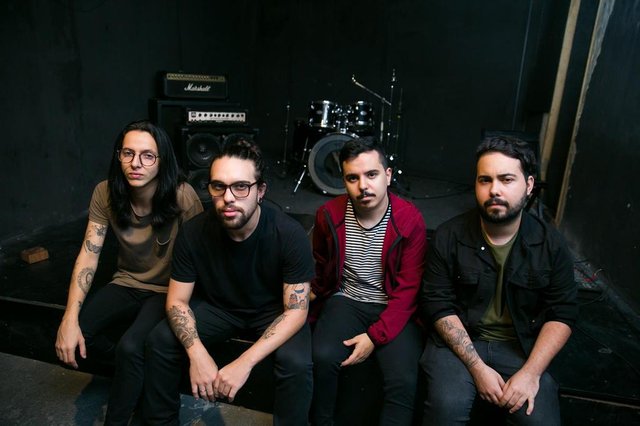 CANOAS - RS - BRASIL, 17.04.2019. Estrelas da periferia com a banda Contra Termo. (FOTO ANDRÉA GRAIZ/AGÊNCIA RBS)Indexador: Andrea Graiz CANOAS - RS - BRASIL, 17.04.2019. Estrelas da periferia com a banda Contra Termo. (FOTO ANDRÉA GRAIZ/AGÊNCIA RBS)Indexador: Andrea Graiz
