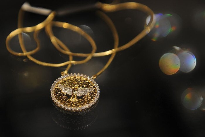 Corrente (folheada a ouro): R$ 135