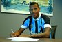 Caxias pretende renovar com centroavante do Grêmio até 2021