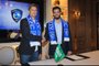 Técnico romeno assume o Al-Hilal, clube árabe que deseja contratar o volante Edenilson, do Inter