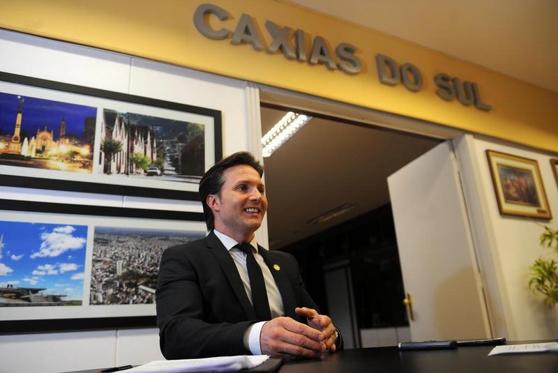  CAXIAS DO SUL, RS, BRASIL 27/09/2017O prefeito de Caxias do Sul Daniel Guerra, em entrevista no gabinete do prefeito. (Felipe Nyland/Agência RBS)
