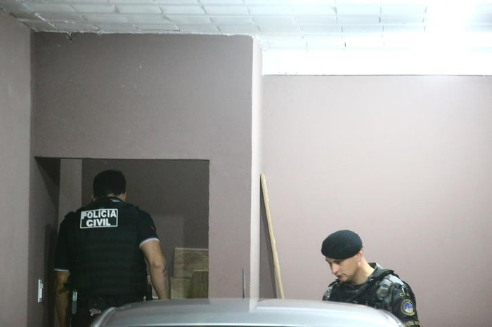 Mandados foram cumpridos na manhã desta quinta-feira