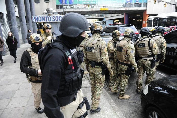 Agentes realizam buscas em 58 locais e tentam capturar 18 pessoas