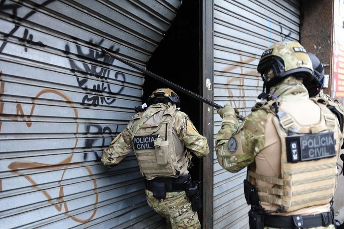 Operação policial foi desencadeada nesta sexta-feira