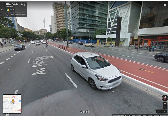 Reprodução / Google Street View Reprodução / Google Street View