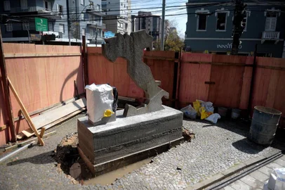  CAXIAS DO SUL, RS, BRASIL, 19/09/2019Monumento a bota da Itália na esquina da Av. Júlio de Castilhos com a Feijó Júnior.(Lucas Amorelli/Agência RBS)