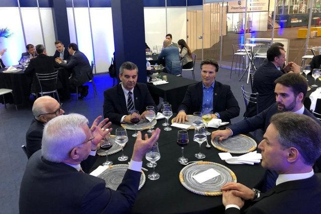 Almoço na Mercopar reúne governador Eduardo Leite (PSDB), prefeito Daniel Guerra (Republicanos) e o presidente da CIC de Caxias, Ivanir Gasparin Almoço na Mercopar reúne governador Eduardo Leite (PSDB), prefeito Daniel Guerra (Republicanos) e o presidente da CIC de Caxias, Ivanir Gasparin