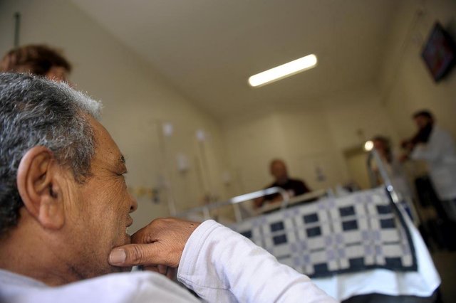 CAXIAS DO SUL, RS, BRASIL, 07/10/2019Orquestra da UCS passa pelos quartos do Hospital Geral(Lucas Amorelli/Agência RBS) CAXIAS DO SUL, RS, BRASIL, 07/10/2019Orquestra da UCS passa pelos quartos do Hospital Geral(Lucas Amorelli/Agência RBS)