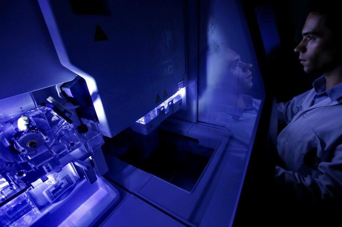 Laboratório irá confrontar DNA de pais em banco genético
