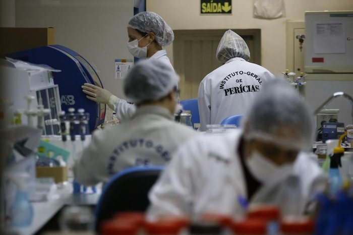 Laboratório irá confrontar DNA de pais em banco genético