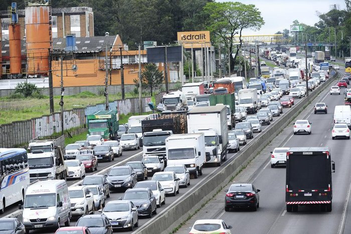 Filas chegaram a cerca de 10 quilômetros nas proximidades do local do crime