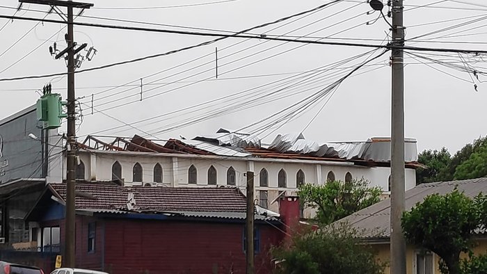 Igreja Assembleia de Deus, no Bairro Rodrigues, foi destelhada