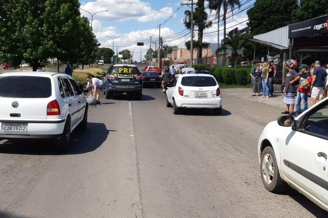 Atropelamento na BR-116, próximo à Pisani Plásticos Atropelamento na BR-116, próximo à Pisani Plásticos