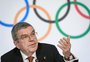 "Você não pode adiar os Jogos Olímpicos como se faz com uma partida de futebol", diz presidente do COI