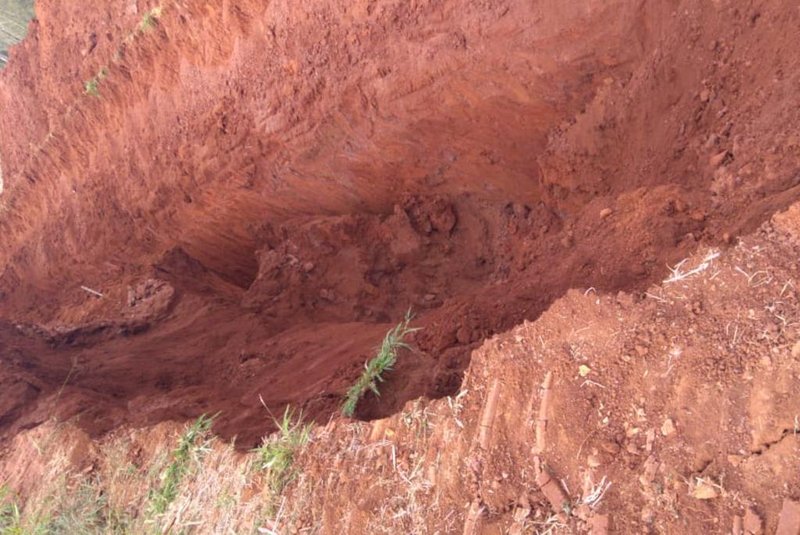 Homem morre soterrado enquanto trabalhava em obra em Guaporé<!-- NICAID(14430811) -->
