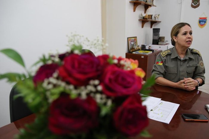 Coronel Cristine Rasbold em seu gabinete no comando da BM