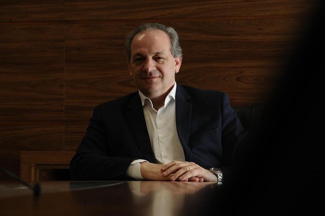  CAXIAS DO SUL, RS, BRASIL (19/12/2019)Diretor superintendente de Serviços Financeiros do banco Randon, Joarez J. Piccinini para pauta do +Serra sobre as perspectivas da economia caxiense para 2020. 9Antonio Valiente/Agência RBS){C}<!-- NICAID(14364092) -->