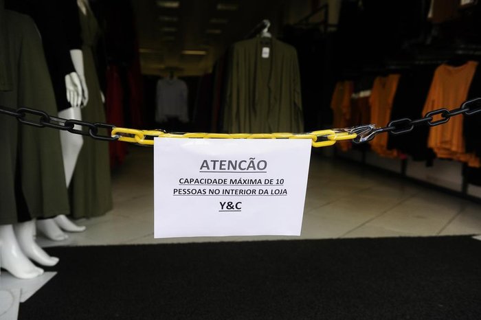 Uma das exigências é permitir a entrada de pessoas no limite de 50% da capacidade para a área do local