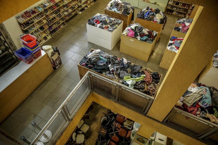 Com a loja fechada, estoques estão cheios e vendas não ocorrem