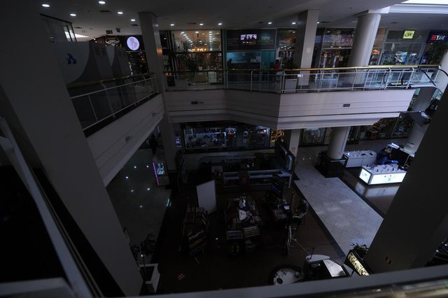 BENTO GONÇALVES, RS, BRASIL, 27/05/2020 - Reportagem apura como os Shoppings centers de Bento estão se prevenindo da covid 19. NA FOTO: shopping Lamérica. (Marcelo Casagrande/Agência RBS)<!-- NICAID(14509320) --> BENTO GONÇALVES, RS, BRASIL, 27/05/2020 - Reportagem apura como os Shoppings centers de Bento estão se prevenindo da covid 19. NA FOTO: shopping Lamérica. (Marcelo Casagrande/Agência RBS)<!-- NICAID(14509320) -->